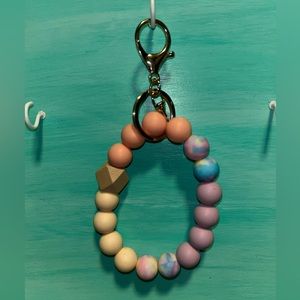 Silicone bead keychain.